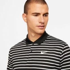 Nike Dry Victory Stripe Golf Polo Shirt -Golf Promotion Store Nike SS22 Dry Victory Stripe Golf Polo Shirt DH0829 010 M Black White model 2